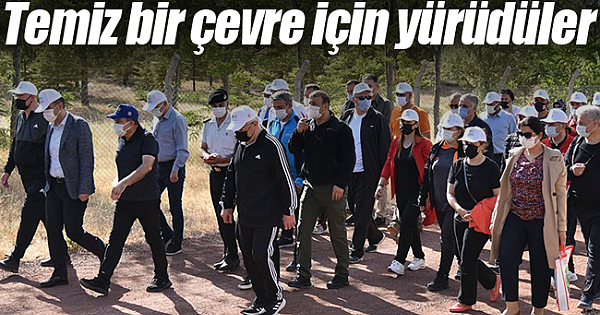 Temiz bir çevre için yürüdüler