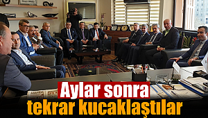 Aylar sonra yeniden kucaklaştılar