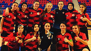 Bizim kızlar bir ilke imza attı