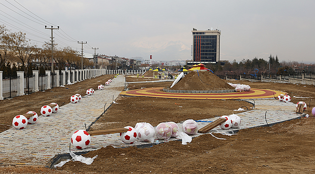 Bu parkta taraftar meydanları olacak