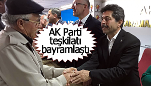 Karaman'da AK Parti teşkilatı bayramlaştı