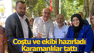 Coştu ve ekibinden aşure ikramı