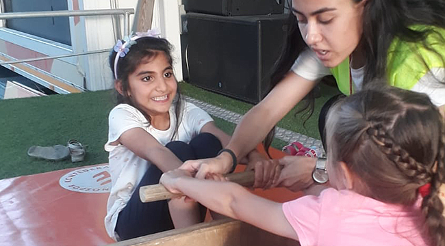 Etnospor etkinlik tırı Karaman'da depremzede çocuklarla buluştu
