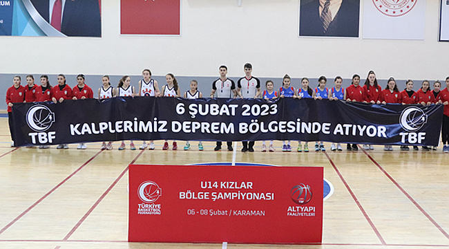 Basketbolcular, depremde hayatını kaybeden vatandaşları unutmadı