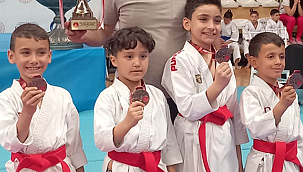 Karaman karate takımından bronz madalya