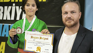 Melih Eren Kayış'tan derece