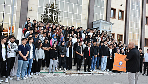 Karamanlı gençler, TEKNOFEST'te hayallerine kanat çırpıyor