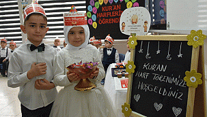 Kur'an-ı Kerim eğitimini tamamlayan minikler mezuniyet sevinci yaşadı